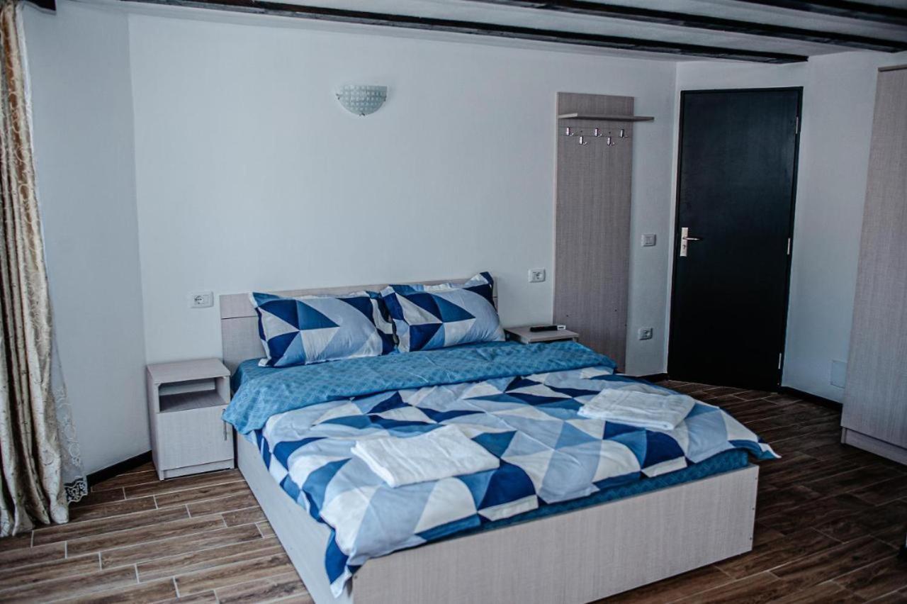 Labebe - Vidraru Hotel Arefu Kültér fotó
